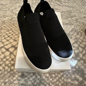 Steve Madden slip on sneakers
